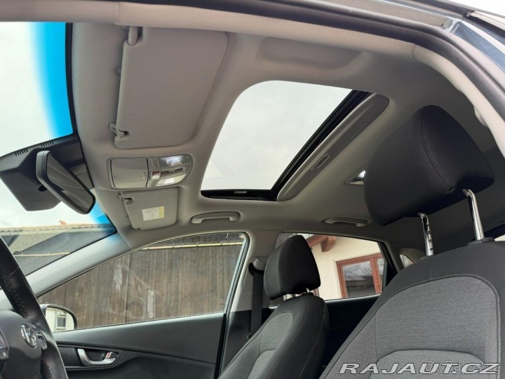 Hyundai Kona EV 150 kW 64 kWh trend na 2022