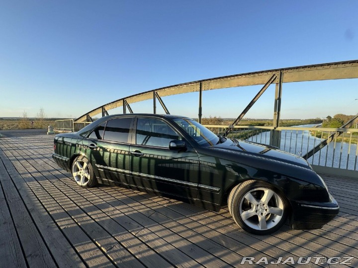 Mercedes-Benz Ostatní modely 3,2   w210 E320 2001