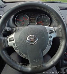 Nissan Qashqai 1,6   dci 96 kW PANORAMA 2013