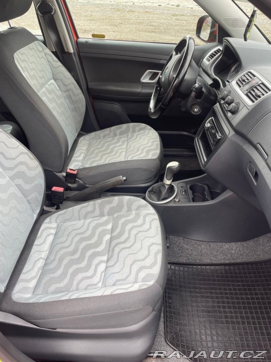 Škoda Fabia 1,2   úsporná, nová STK 2007