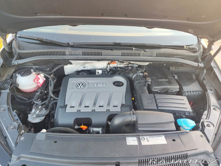 Volkswagen Sharan 2,0   tdi 2012