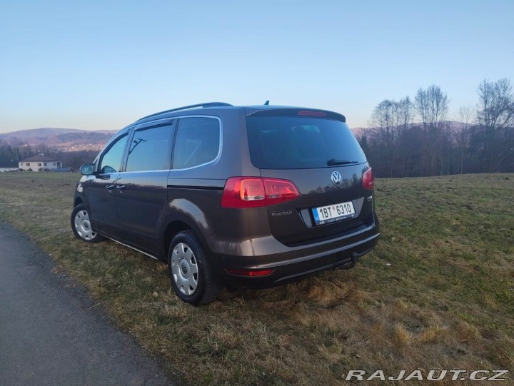 Volkswagen Sharan 2,0   tdi 2012