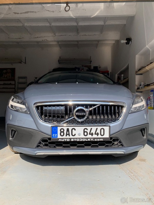 Volvo V40 2,0   D3 110kW AT Nez. To