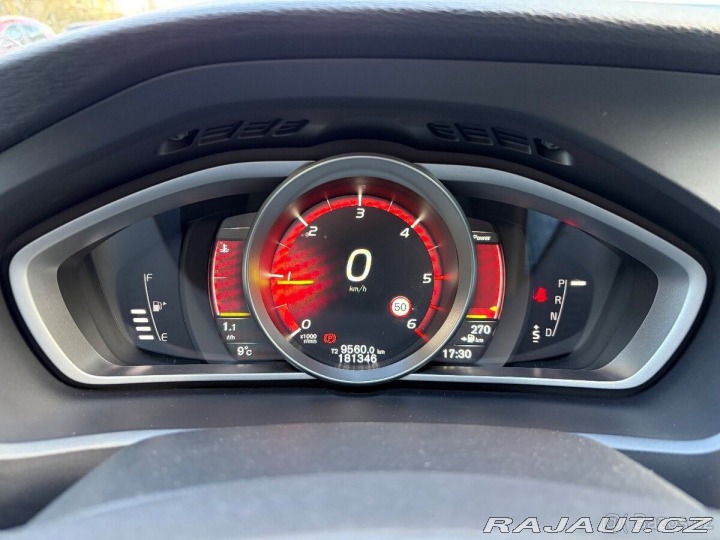 Volvo V40 2,0   D3 110kW AT Nez. To 2016