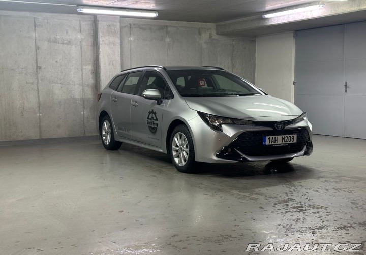 Toyota Corolla 1.8,Hybrid,Crew Cab,L2,Ac 2024