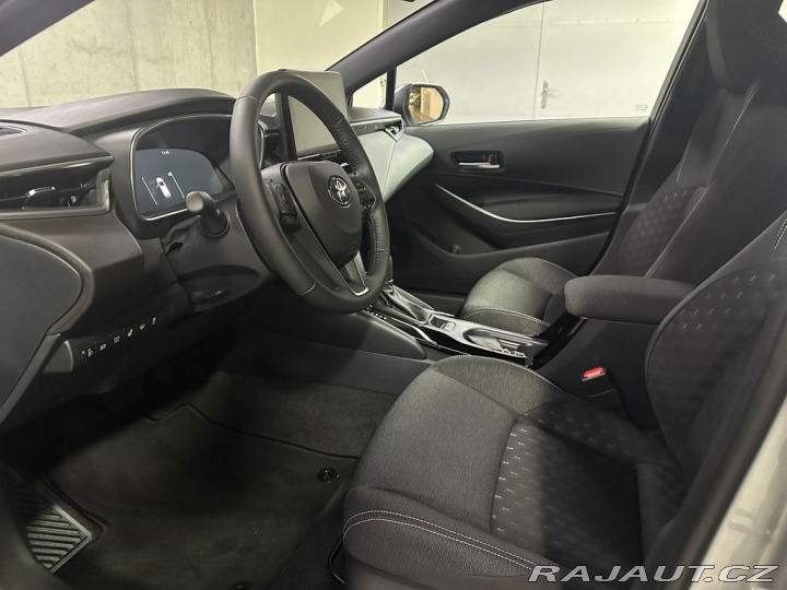 Toyota Corolla 1.8,Hybrid,Crew Cab,L2,Ac 2024
