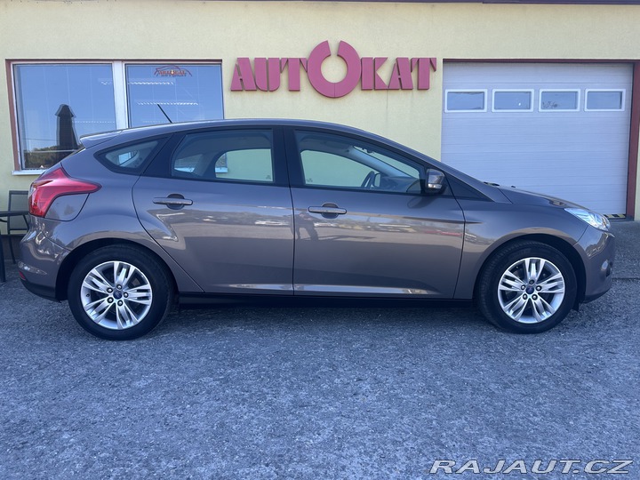 Ford Focus 1.6i 92kW/1MAJ/ESP/Top 2011