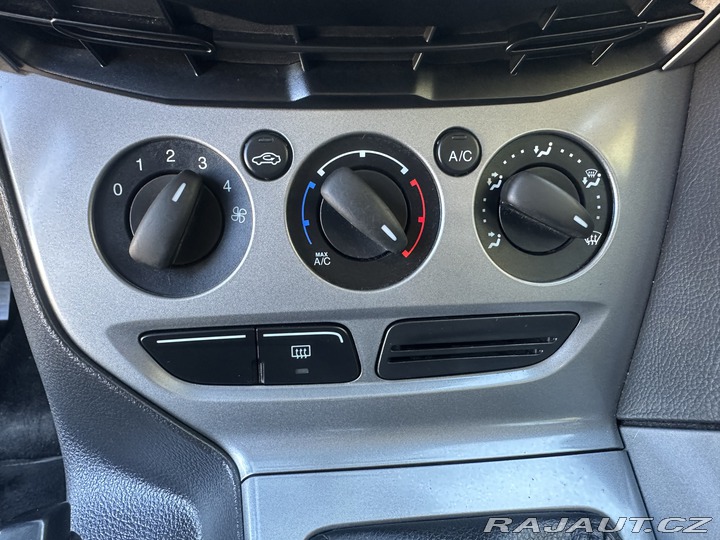 Ford Focus 1.6i 92kW/1MAJ/ESP/Top 2011