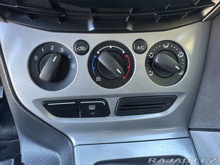 Ford Focus 1.6i 92kW/1MAJ/ESP/Top 2011
