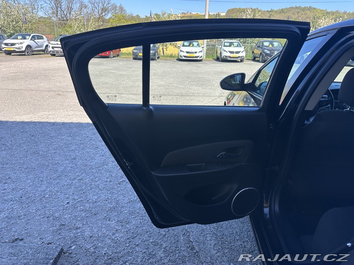 Chevrolet Cruze 2.0 VCDi/1MAJ/ČR/91tisKM/ 2013