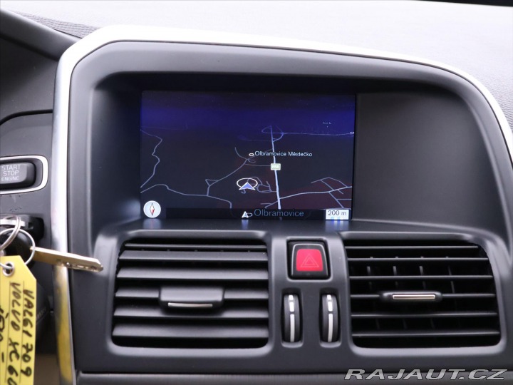 Volvo XC60 2,0 D3 100kW Summum Serv. 2014