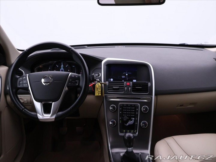 Volvo XC60 2,0 D3 100kW Summum Serv. 2014