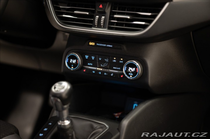 Ford Focus 1,5 TDCi NAVI VÝHŘEV VOLA 2020