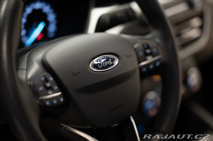 Ford Focus 1,5 TDCi NAVI VÝHŘEV VOLA 2020