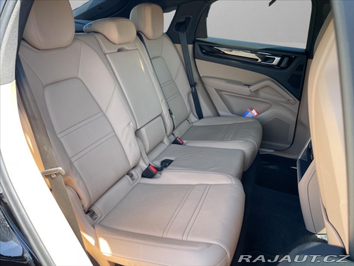 Porsche Cayenne 3,0 V6 Sport Chrono*Panor 2021