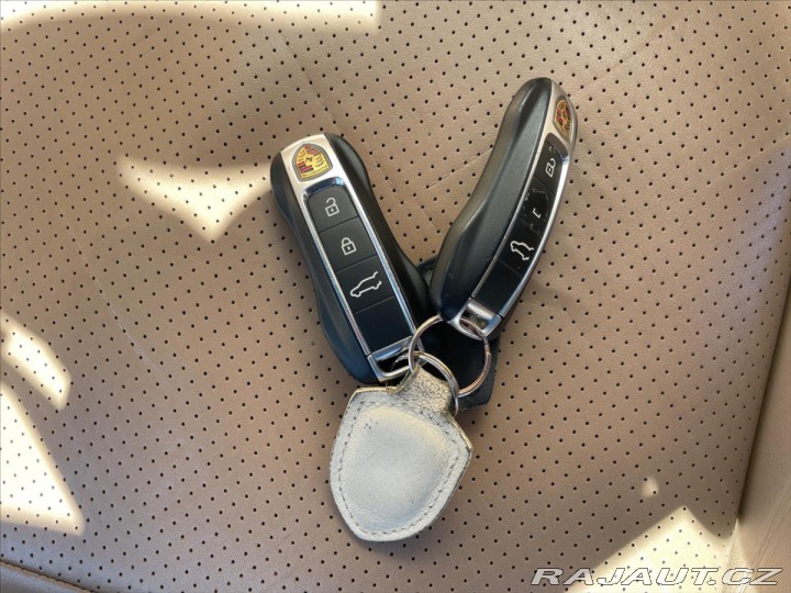 Porsche Cayenne 3,0 V6 Sport Chrono*Panor 2021
