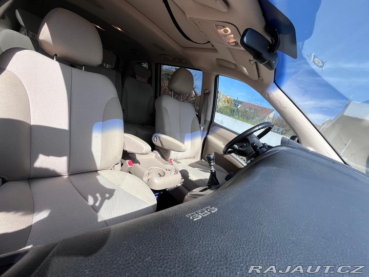 Kia Carnival  2008