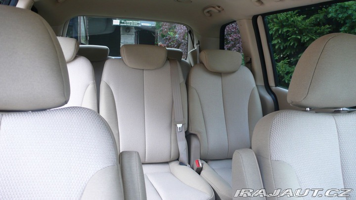 Kia Carnival  2008