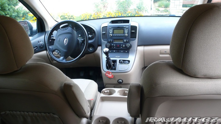 Kia Carnival  2008