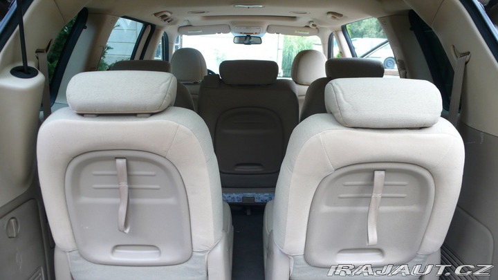 Kia Carnival  2008