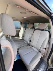 Kia Carnival  2008