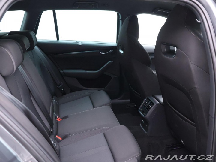 Škoda Octavia 2,0 TDI DSG Sportline DPH 2023