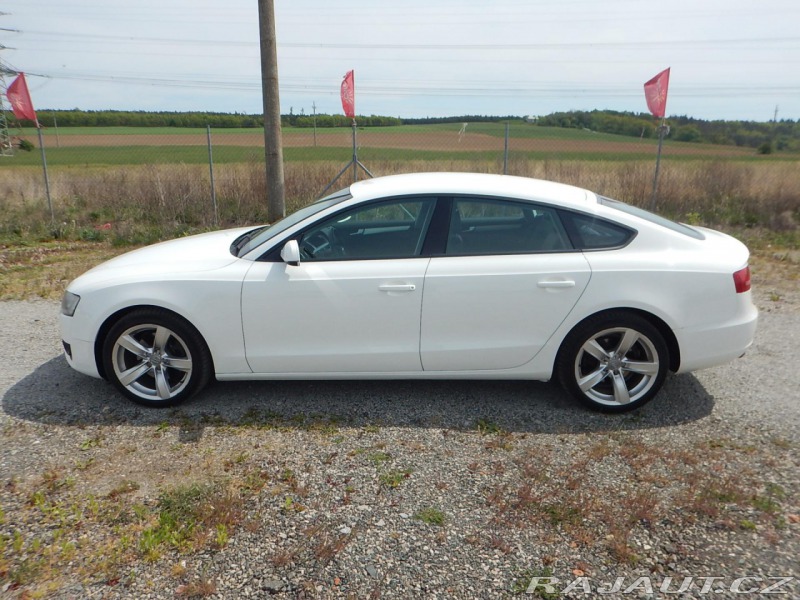 Audi A5 2.0 TDI, MANUÁL, DIGIKLIM