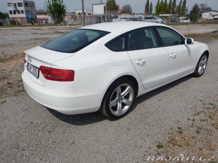 Audi A5 2.0 TDI, MANUÁL, DIGIKLIM 2012