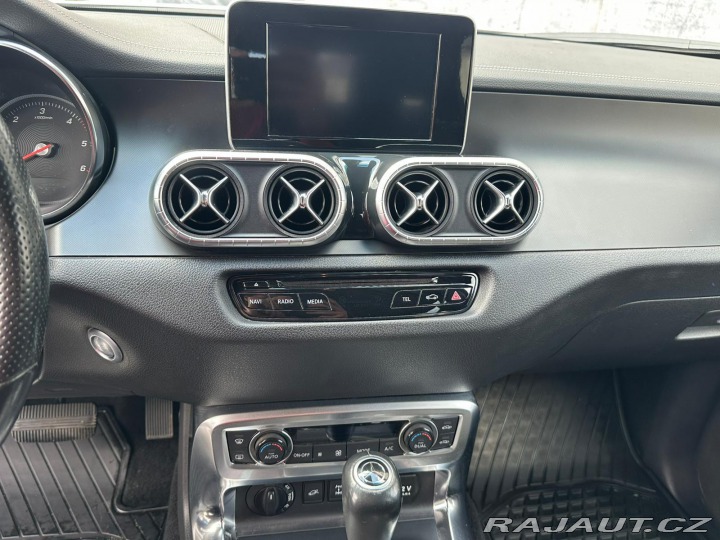 Mercedes-Benz X X, 220D, 120KW, 360 ° 2019