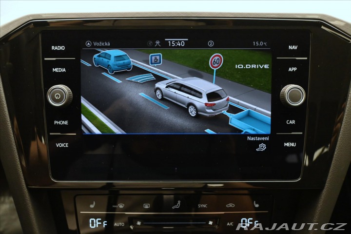 Volkswagen Passat 2,0 TDI 110 kW DSG Busine 2024