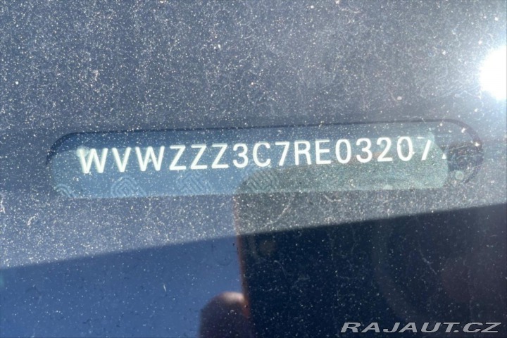 Volkswagen Passat 2,0 TDI 110 kW DSG Busine 2024
