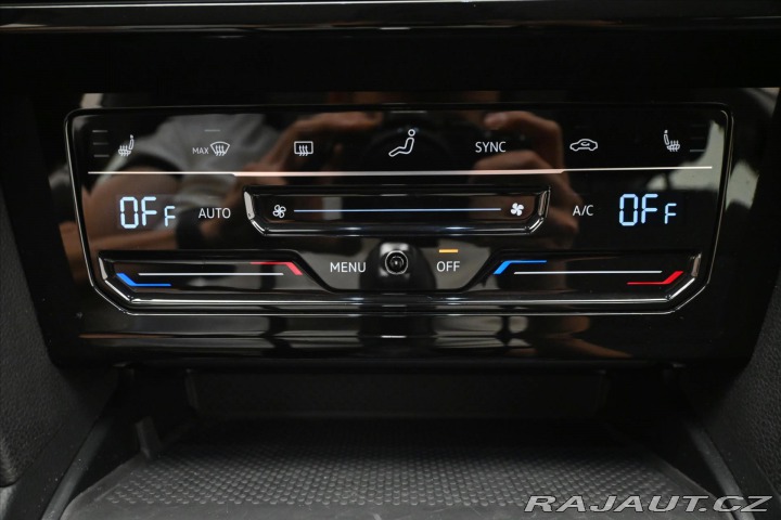 Volkswagen Passat 2,0 TDI 110 kW DSG Busine 2024