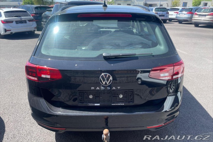 Volkswagen Passat 2,0 TDI 110 kW DSG Busine 2024