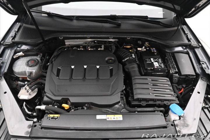 Volkswagen Passat 2,0 TDI 110 kW DSG Busine 2024