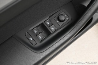 Volkswagen Passat 2,0 TDI 110 kW DSG Busine 2024