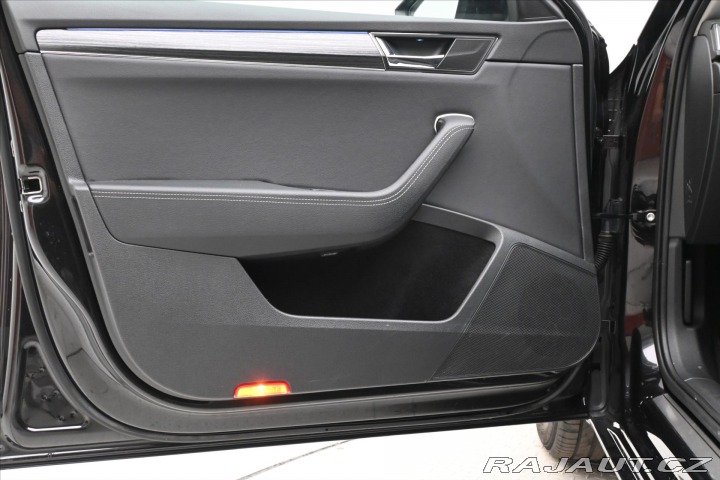 Škoda Superb 2,0 TDI 110 kW DSG Style 2023