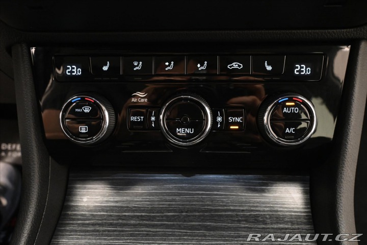 Škoda Superb 2,0 TDI 110 kW DSG Style 2021