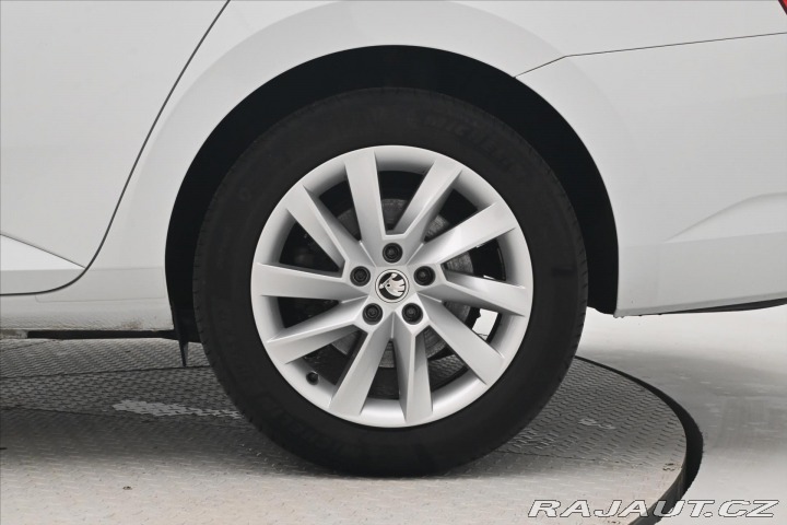 Škoda Superb 2,0 TDI 110 kW DSG Style 2021
