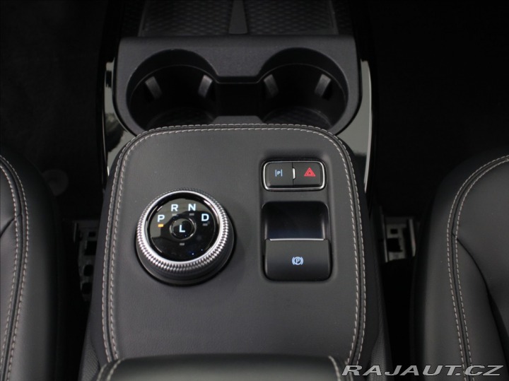 Ford Mustang Mach-E 0,1 75kWh 300koní 2023