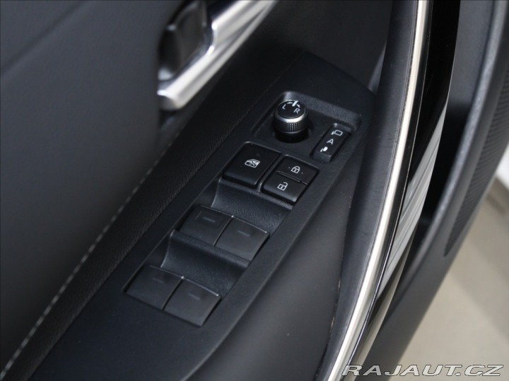 Toyota Corolla 2,0 Hybrid 196k.Executive 2024