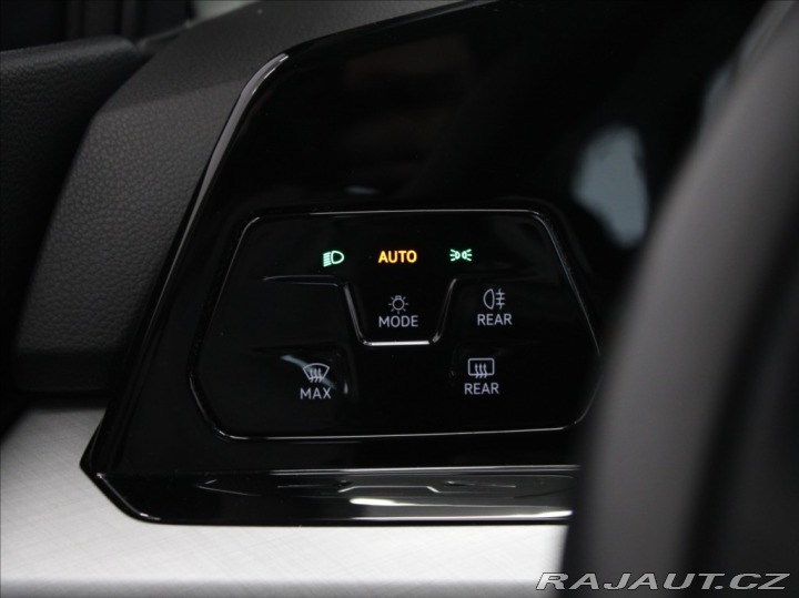Volkswagen Golf 1,0 TSi 81kW Life Var.64t 2023