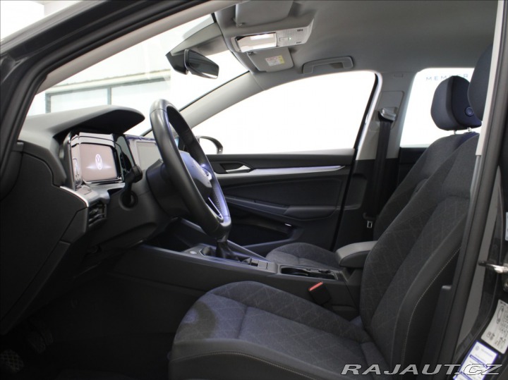 Volkswagen Golf 1,0 TSi 81kW Life Var.64t 2023