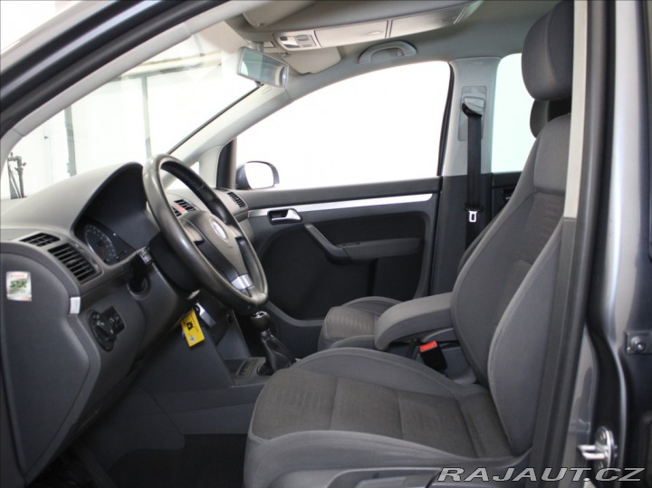 Volkswagen Touran 1,9 TDi 77kW  STK do 8/20 2007