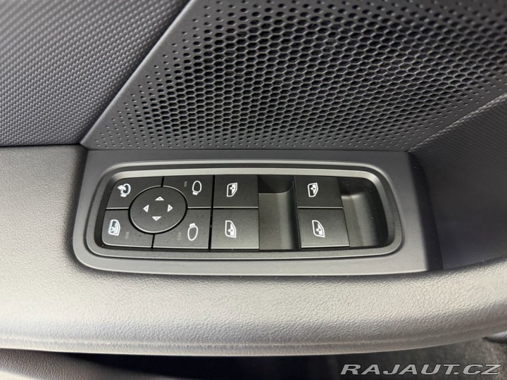 Porsche Taycan 4S PERFORMANCE, VZDUCH PA 2023