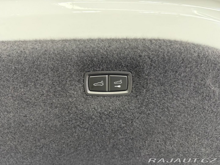 Porsche Taycan 4S PERFORMANCE, VZDUCH PA 2023