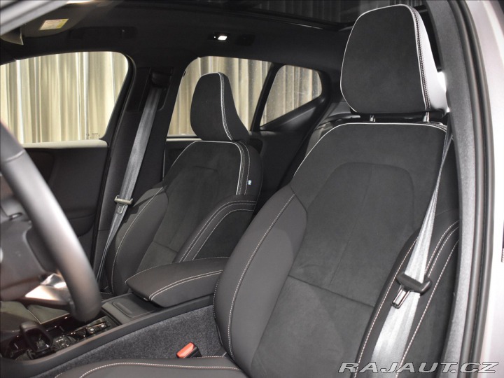 Volvo XC40 2,0 B4  Ultra 2026