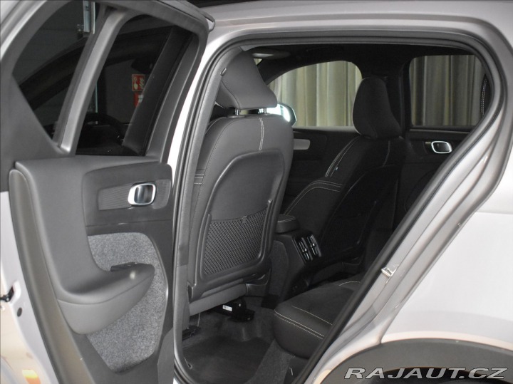 Volvo XC40 2,0 B4  Ultra 2026