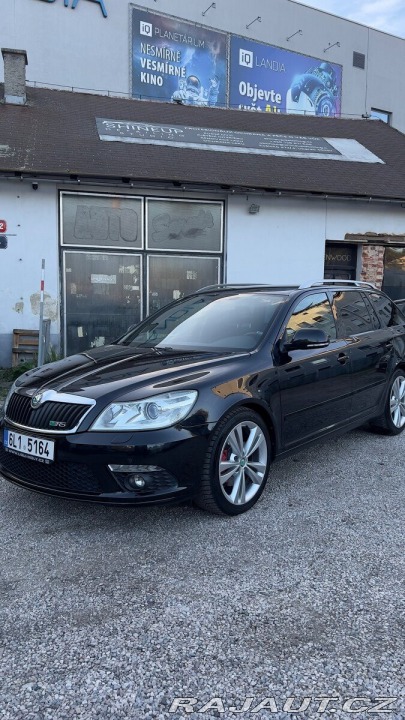 Škoda Octavia 2,0   2 RS TDI 125 KW 2011