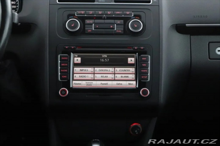 Volkswagen Tiguan 1,6   TDI 77 kW DSG7 2011