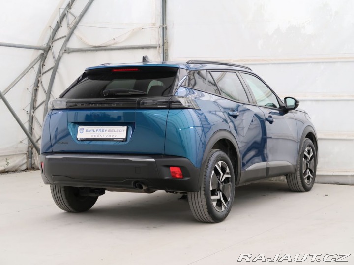 Peugeot 2008 1.2PureTech,74kW,ALLURE,M 2025